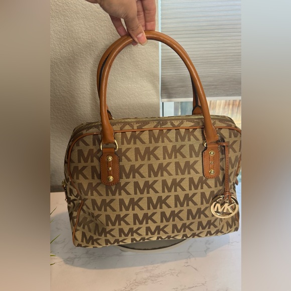 Michael Kors Handbags - Michael Kors MK Signature Logo Canvas Satchel‎ Shoulder Bag Tan / Brown Monogram